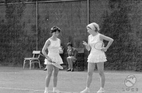 Lea Pericoli e Silvana Lazzarino, la coppia “ribelle” che ha emancipato il tennis italiano